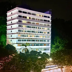 3* 酒店 哥打京那巴鲁香格里拉酒店