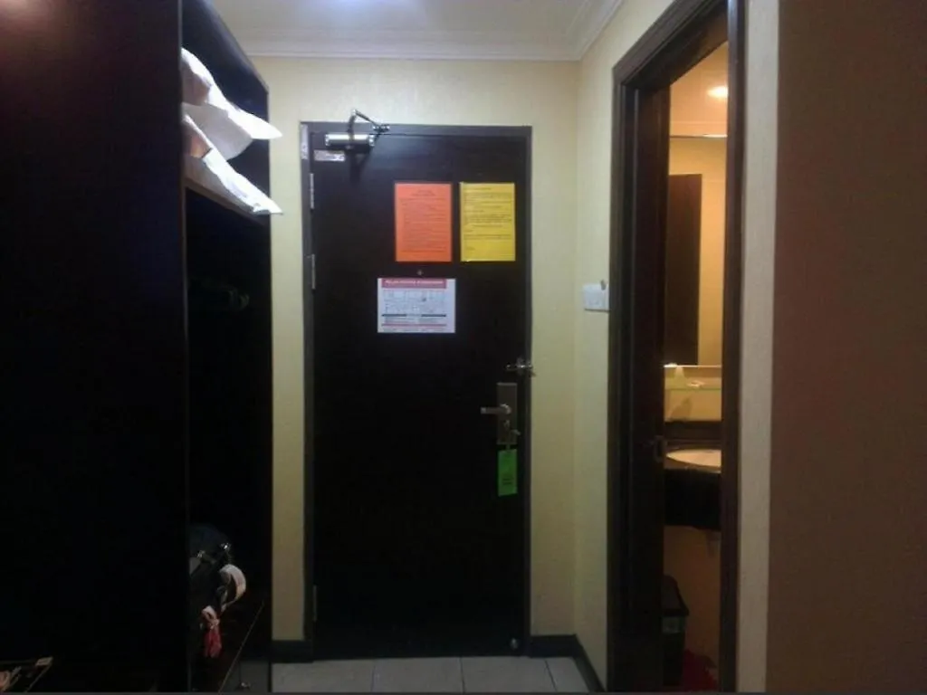 1 City Hotel Kota Kinabalu