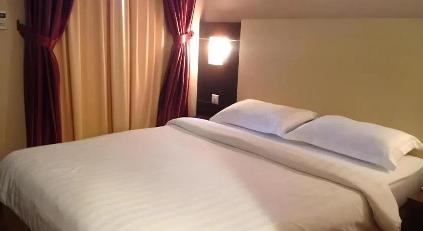 1 City Hotel Kota Kinabalu