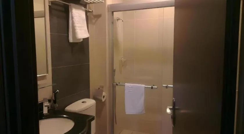 1 City Hotel Kota Kinabalu