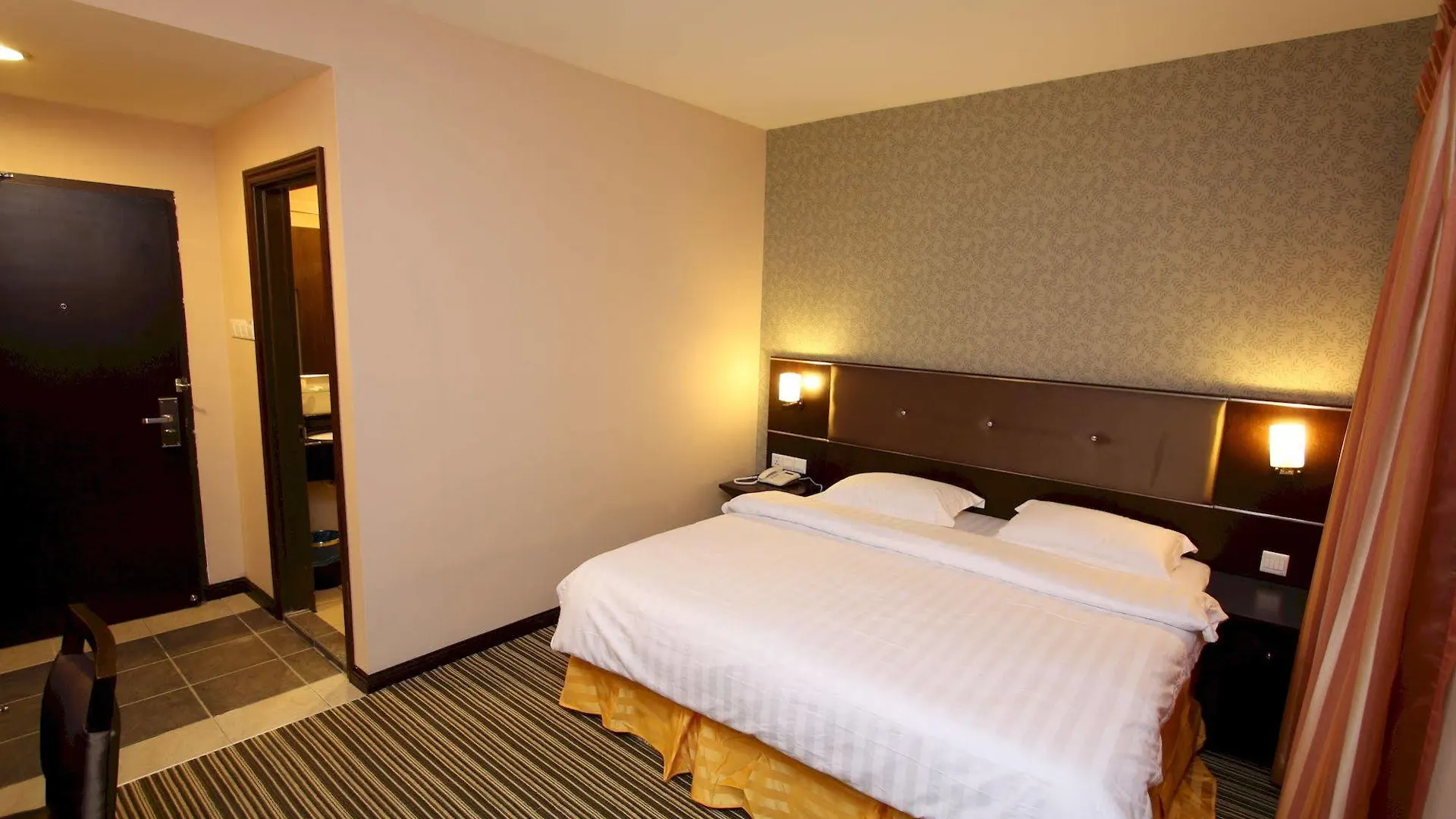 1 City Hotel Kota Kinabalu
