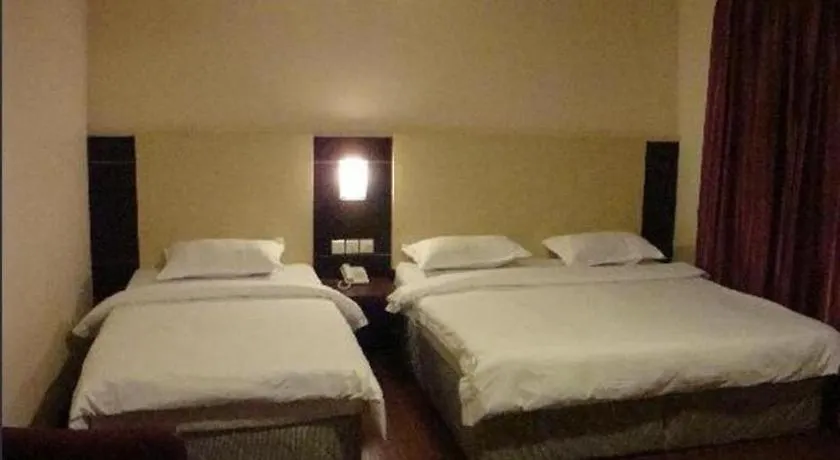 1 City Hotel 亞庇
